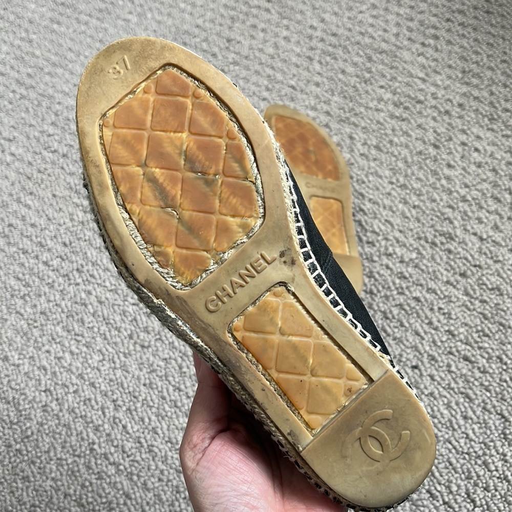 CHANEL Lambskin Espadrille Flats (37) - Black - Picture 4 of 11